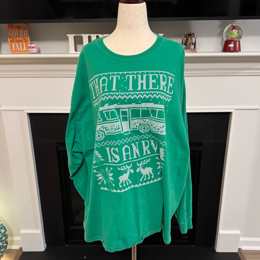 “That There Is an RV” Christmas Vacation Sweatshirt – Gildan Ultra Cotton (3XL)